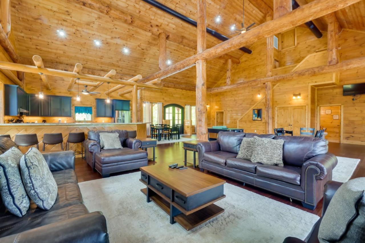 Gatlinburg Vacation Rental With Private Hot Tub! Exterior photo