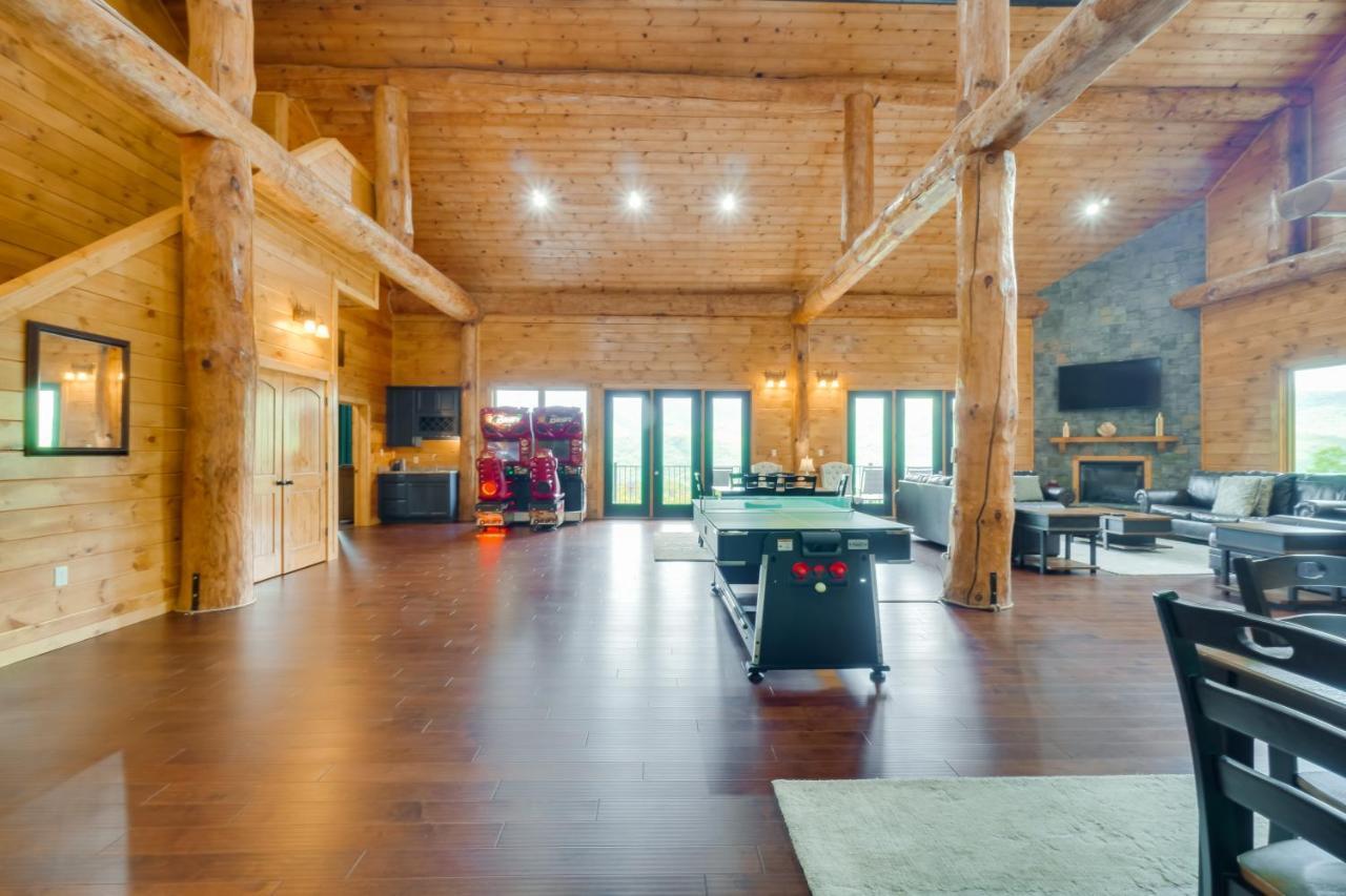 Gatlinburg Vacation Rental With Private Hot Tub! Exterior photo