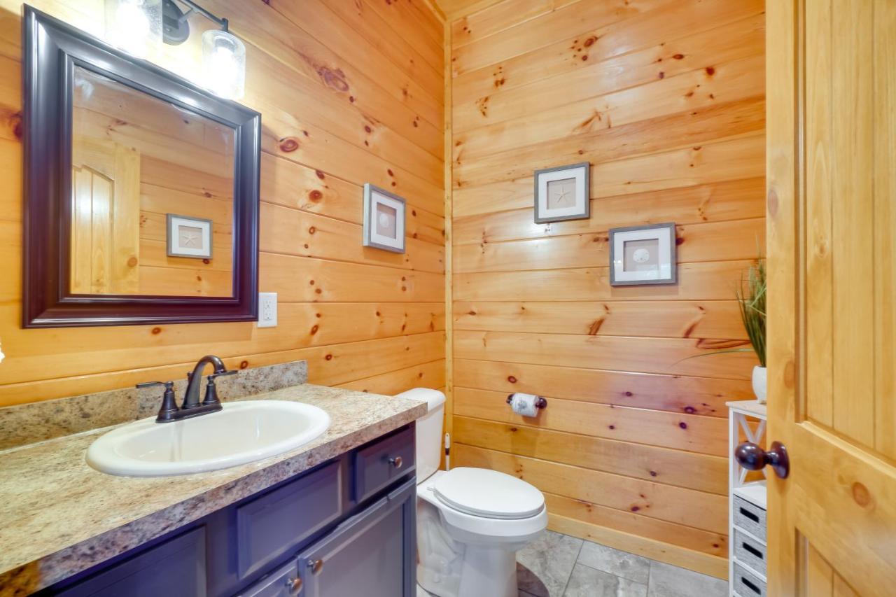 Gatlinburg Vacation Rental With Private Hot Tub! Exterior photo