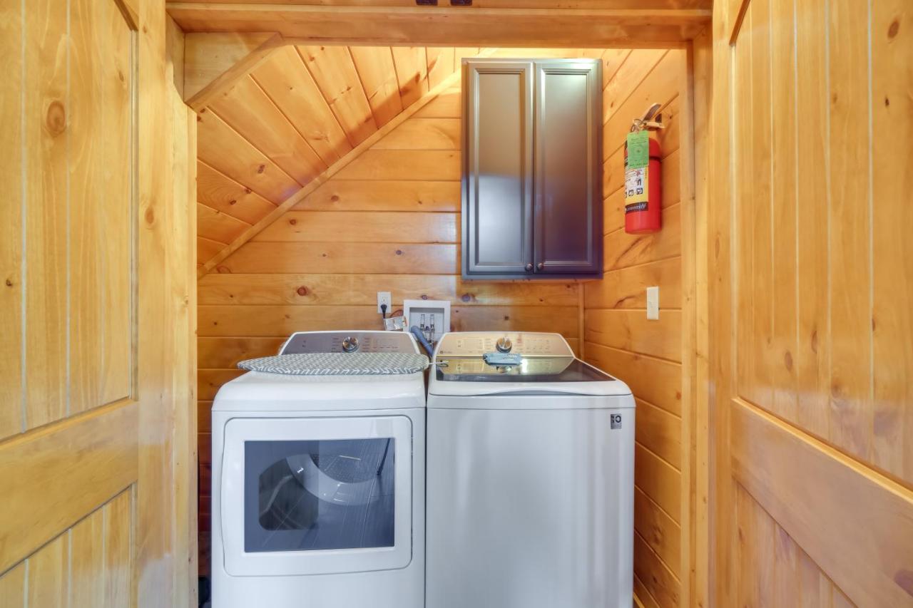 Gatlinburg Vacation Rental With Private Hot Tub! Exterior photo